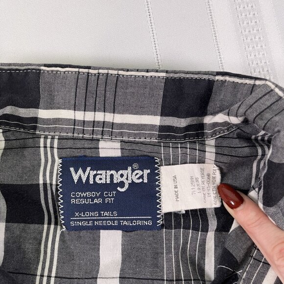 VTG Wrangler Cowboy Cut XL 19 x 35 Western Pearl Snap Shirt Black Gray Plaid - Picture 6 of 8